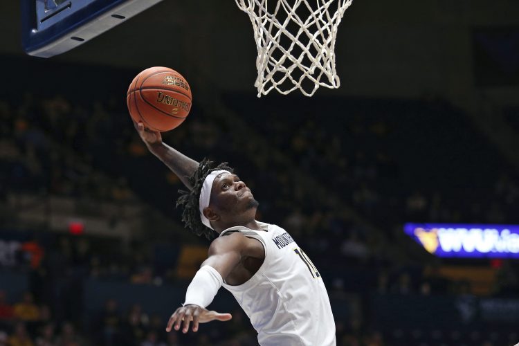 WVU Struggles In Season-Opening Win